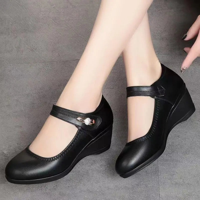 Lydia | Elegant Mid-Heel With All-Day Comfort