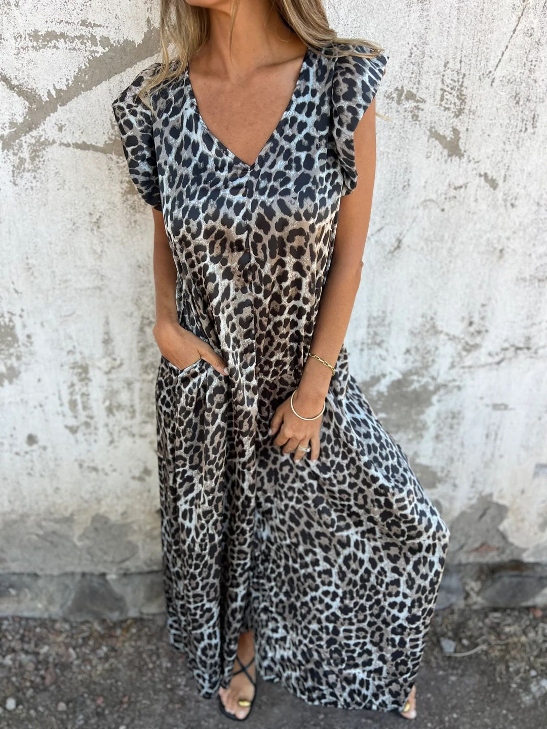 Cassandra | Trendy V-Neck Women Jumpsuit