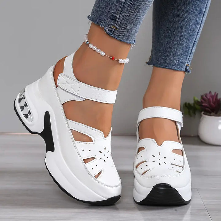 Lorraine | The Supportive Platform Sandal