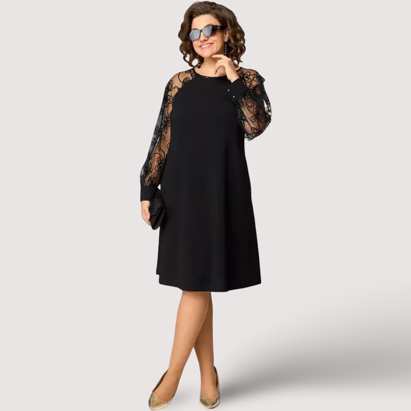 Séraphine | The Black Dress With Lace Sleeve